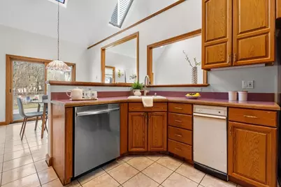 428 Broadway, Lynnfield, MA 01940 - Photo 12