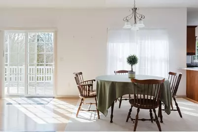 3200 County St #11, Somerset, MA 02726 - Photo 8