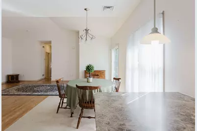 3200 County St #11, Somerset, MA 02726 - Photo 6