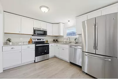 81 Winthrop Pkwy, Revere, MA 02151 - Photo 2