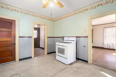 73 Taylor St, Quincy, MA 02170 - Photo 16