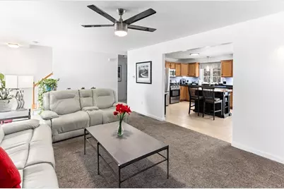 4 Justines Way #4, Middleborough, MA 02346 - Photo 8