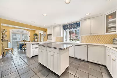 131 Fair Oaks Park, Needham, MA 02492 - Photo 18