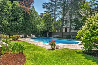 131 Fair Oaks Park, Needham, MA 02492 - Photo 4