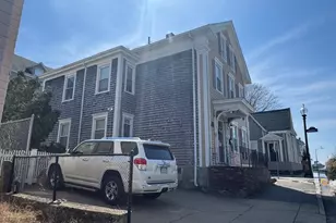 202 Maxfield St, New Bedford, MA 02740 - Photo 4