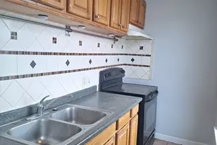 246 Millbury St, Worcester, MA 01610 - Photo 12