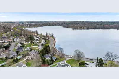 284 Lowell Street, Wakefield, MA 01880 - Photo 32