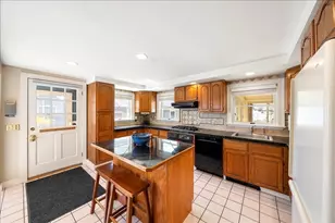 10 2nd St, Natick, MA 01760 - Photo 6