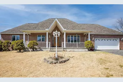 62 Parenteau Ct, Chicopee, MA 01020 - Photo 2