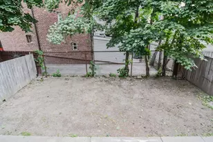 546 E 8th St, Boston, MA 02127 - Photo 22