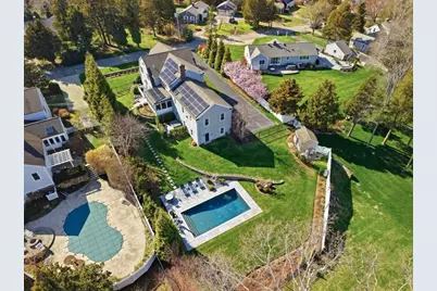10 Loring Ave, Kingston, MA 02364 - Photo 2