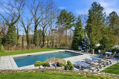 10 Loring Ave, Kingston, MA 02364 - Photo 6