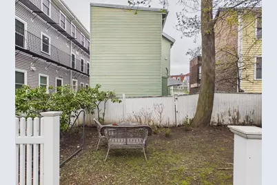 9 Mullins Ct #2B, Cambridge, MA 02141 - Photo 14