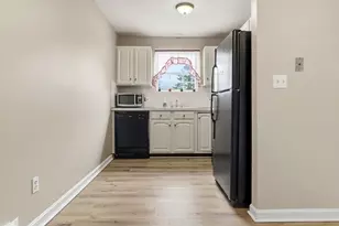 6 Venice St, Danvers, MA 01923 - Photo 6