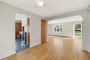 26 Haskell St, Agawam, MA 01001 - Photo 10