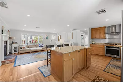 18 Captain Towne Rd, Sandwich, MA 02537 - Photo 8