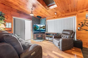 111 Shore Ave, Swansea, MA 02777 - Photo 12