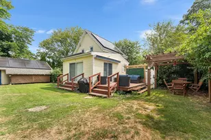 111 Shore Ave, Swansea, MA 02777 - Photo 24