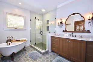 30 Centre St, New Bedford, MA 02740 - Photo 8