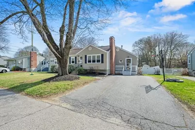 27 Bruce Ave, Shrewsbury, MA 01545 - Photo 2