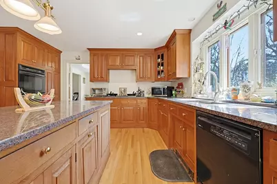 107 Mill St, Franklin, MA 02038 - Photo 14