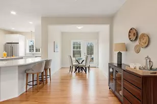 71 Driftwood, Sandown, NH 03873 - Photo 4