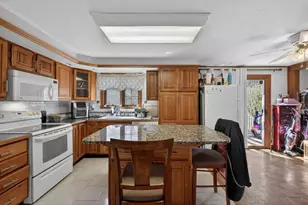 84 Fairview Ave, Rehoboth, MA 02769 - Photo 12