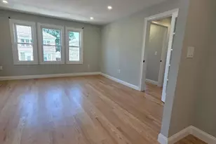 40 Lorna Rd, Boston, MA 02126 - Photo 10