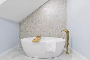 32 Pearl St, Boston, MA 02125 - Photo 22