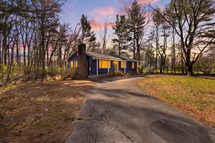 31 Family Ln, Westfield, MA 01085 - Photo 2