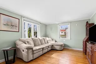 35 MacArthur Rd, Beverly, MA 01915 - Photo 4