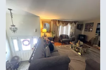 149 Thurber Ave, Attleboro, MA 02703 - Photo 8