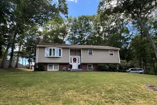 149 Thurber Ave, Attleboro, MA 02703 - Photo 4