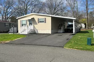 55 Hillview Dr, West Springfield, MA 01089 - Photo 1