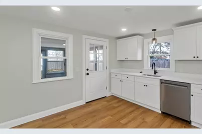 93 Cooper St, Springfield, MA 01108 - Photo 4