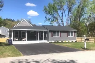 16 Proctor St, Dracut, MA 01826 - Photo 1