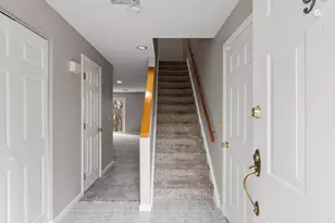 93 Oakwood Ln, Worcester, MA 01604 - Photo 12