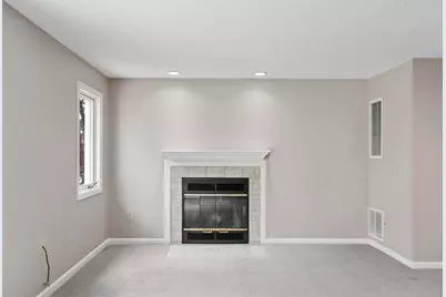 93 Oakwood Lane #93, Worcester, MA 01604 - Photo 10