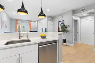 60 Cross St E, Somerville, MA 02145 - Photo 10