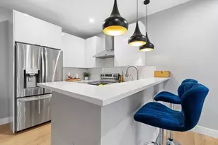 60 Cross St E, Somerville, MA 02145 - Photo 8