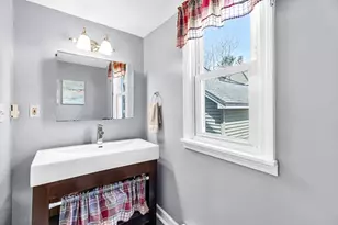 61 Spencer St, Springfield, MA 01118 - Photo 14