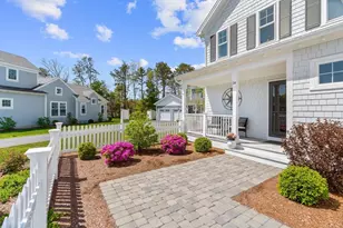 24 Cobblestone Cir, Mashpee, MA 02649 - Photo 2