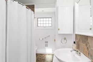 127-131 Eastern Point Blvd, Gloucester, MA 01930 - Photo 26