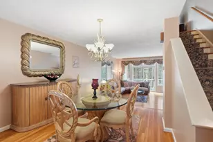 914 Sherwood Forest Ln, Saugus, MA 01906 - Photo 4