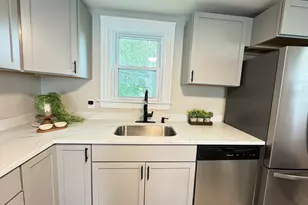 26 Hobson St, Methuen, MA 01844 - Photo 6