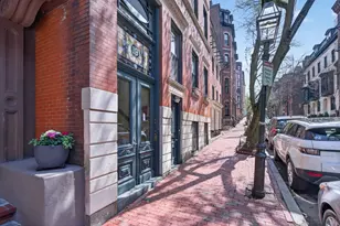 18 Hancock St, Boston, MA 02114 - Photo 6
