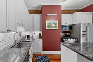 18 Hancock St, Boston, MA 02114 - Photo 24
