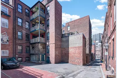 18 Hancock St #4, Boston, MA 02114 - Photo 8