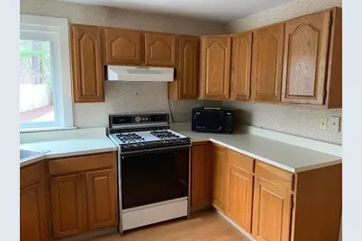 320 Maple St, East Longmeadow, MA 01028 - Photo 12