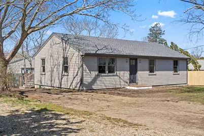 10 Winthrop Avenue, Oak Bluffs, MA 02557 - Photo 1